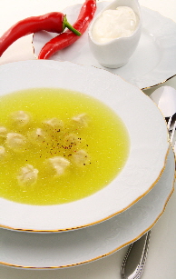 a_Dumplings_in_broth